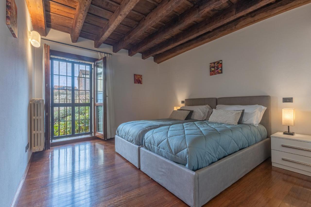 Exclusive Duplex In The Center X9! Appartamento